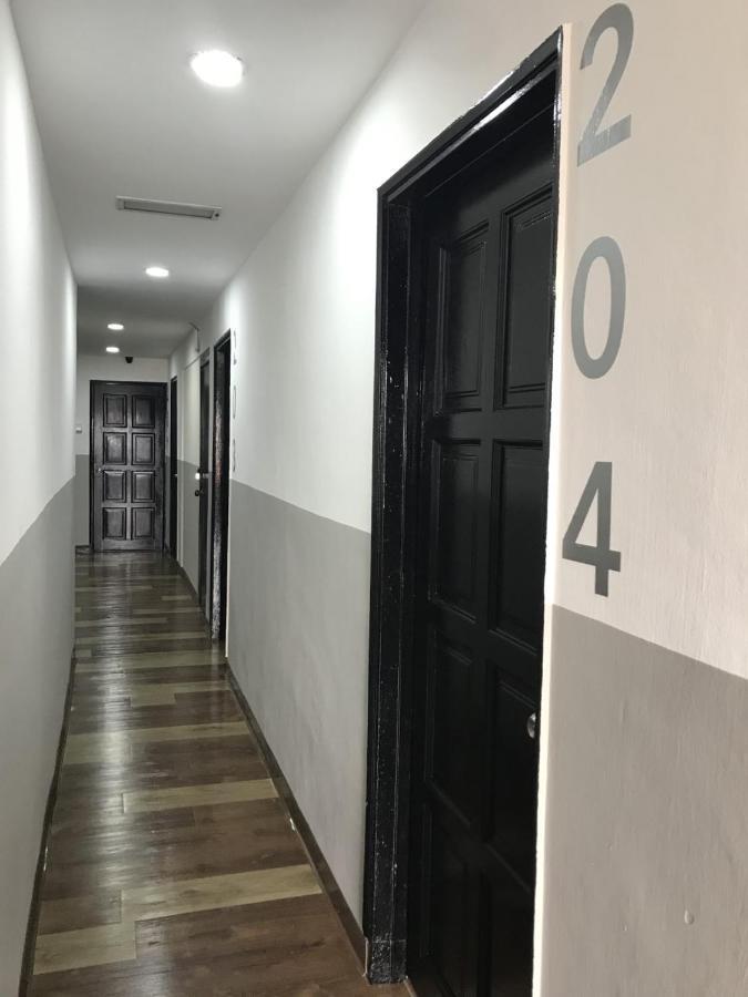 V Hotel Johor Bahru Esterno foto